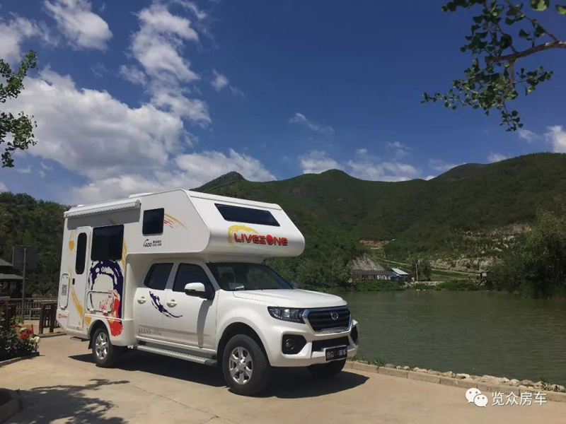 超大床還是國(guó)六汽油四驅(qū)房車，選它沒(méi)錯(cuò)